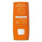 Avene Suncare Stick Zones Sensibles SPF50+ Αντηλιακό Στικ για τις ευαίσθητες εντοπισμένες ζώνες - Πρόσωπο & Σώμα 8g