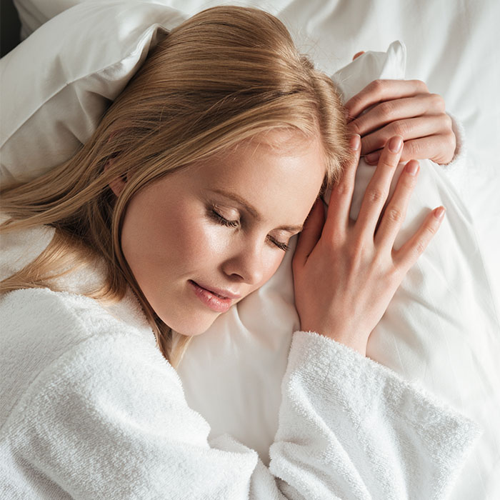 Beauty Sleep: Γιατί ο Ύπνος Είναι το Μυστικό για Υγιές Δέρμα & Καλή Υγεία